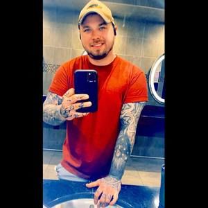 Meet your Posher, Adam